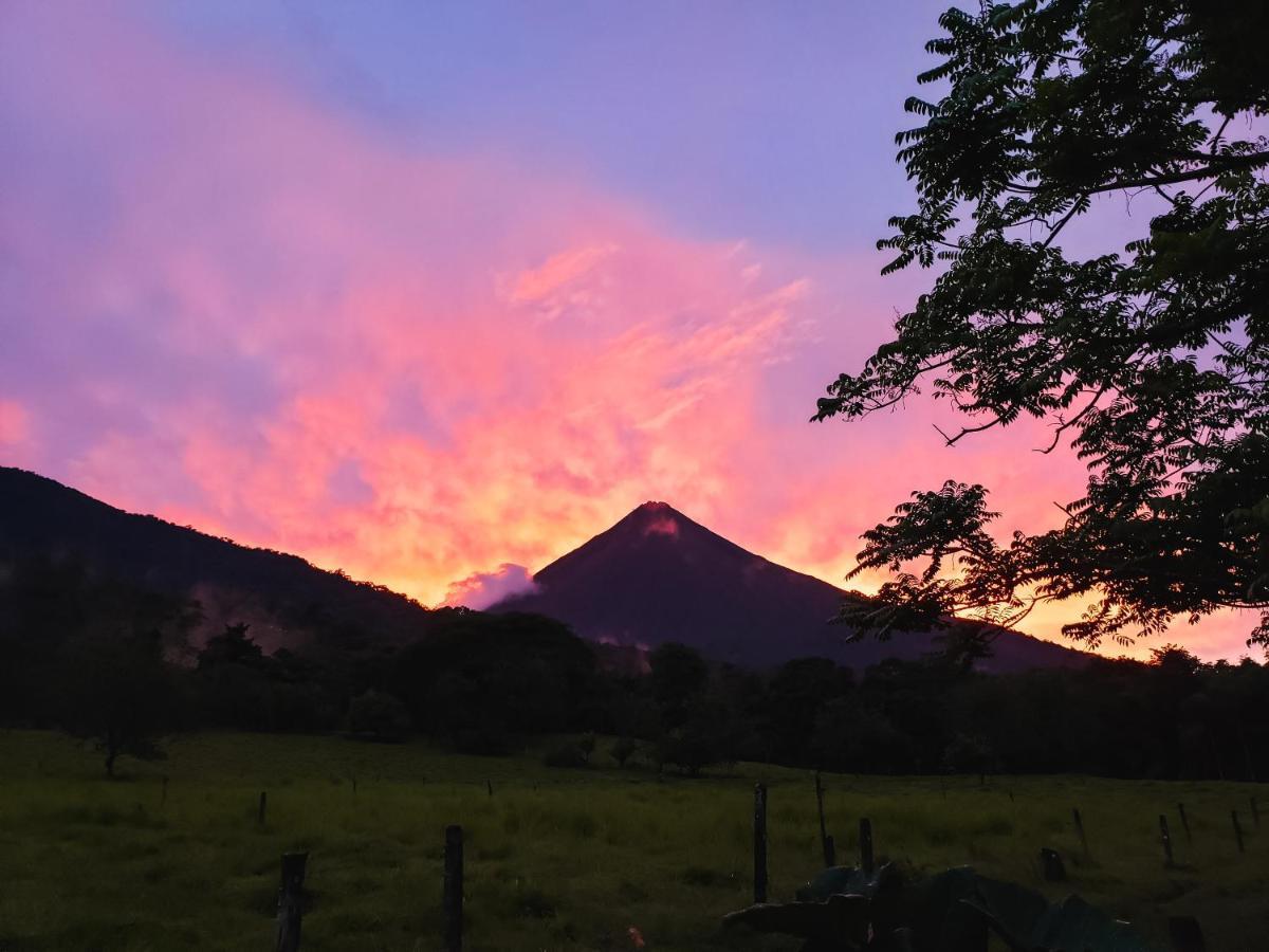 הוילה La Fortuna Flora Glamping De Abuela מראה חיצוני תמונה