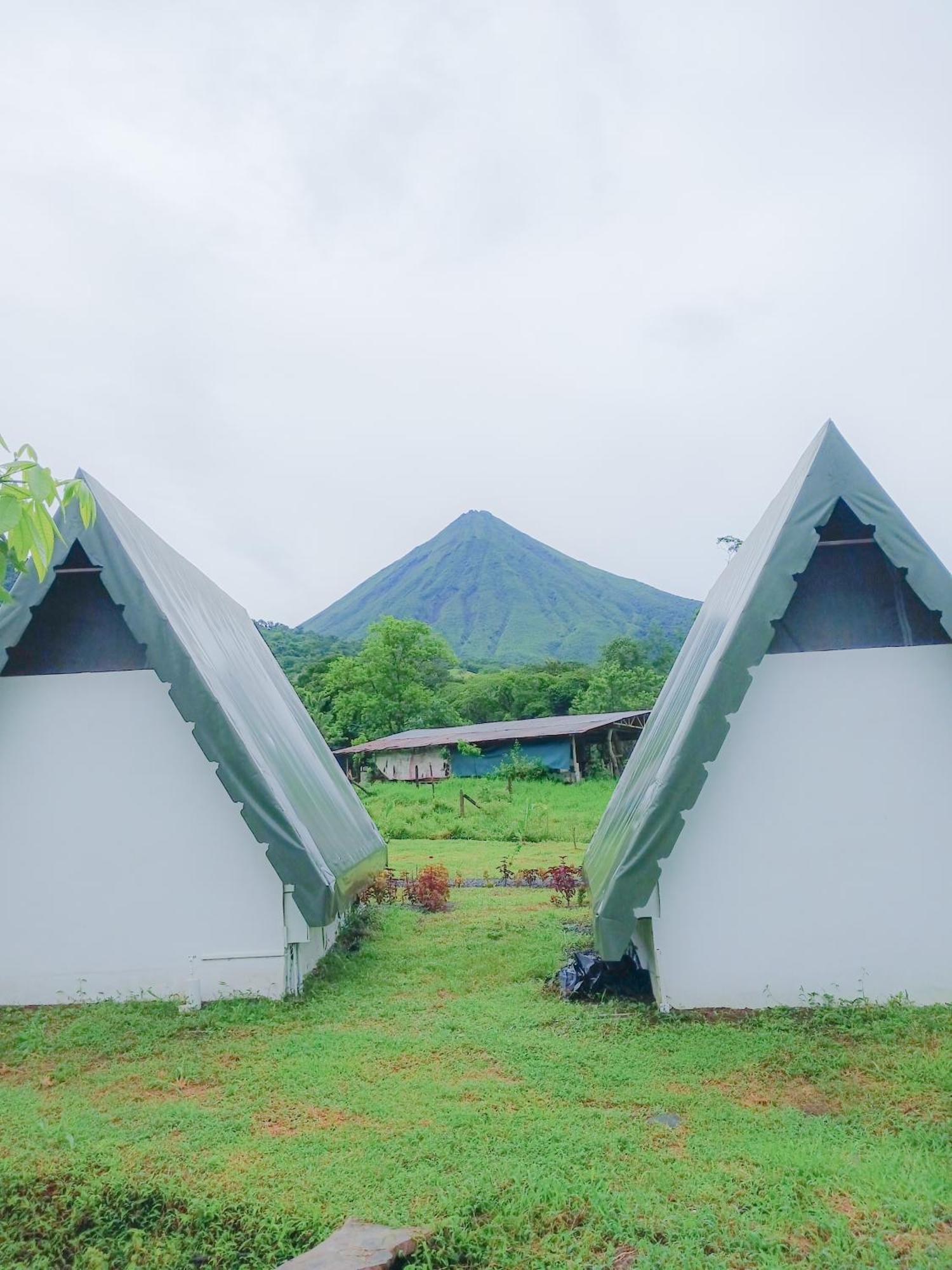 הוילה La Fortuna Flora Glamping De Abuela מראה חיצוני תמונה