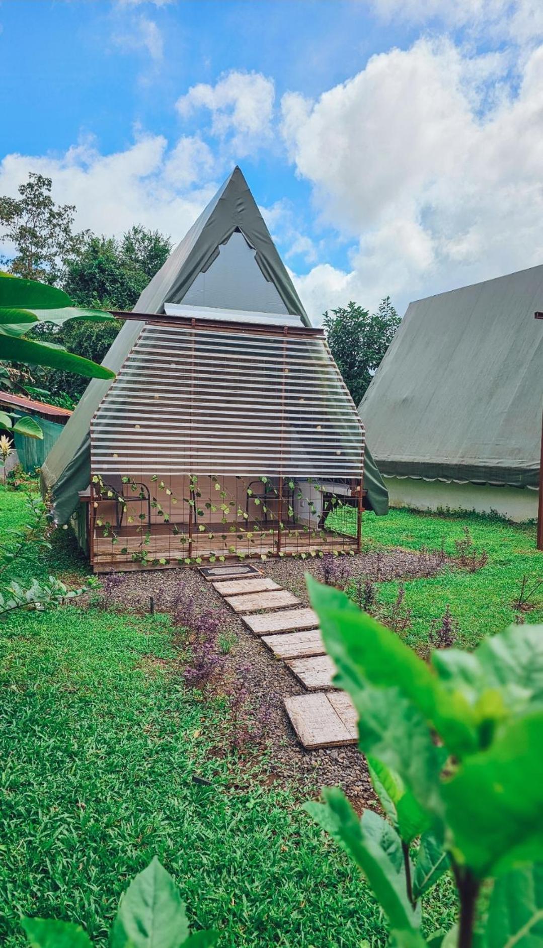 הוילה La Fortuna Flora Glamping De Abuela מראה חיצוני תמונה